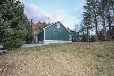 Exterior - 36 B Dale Rd, Hooksett, NH 03106 photo 2 of 3