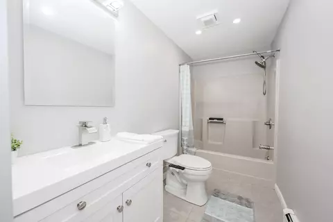 Bath - 36 B Dale Rd, Hooksett, NH 03106 photo 1 of 3