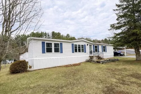 41 Thrush Ln, Lyndonville, VT 05851