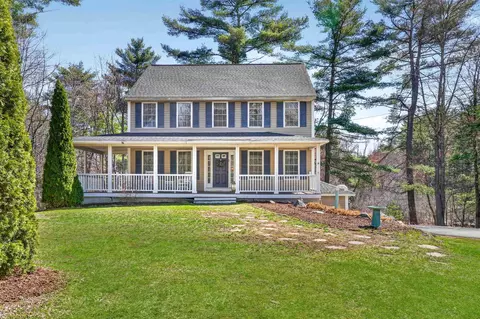 1 Kelso Dr, Bow, NH 03304