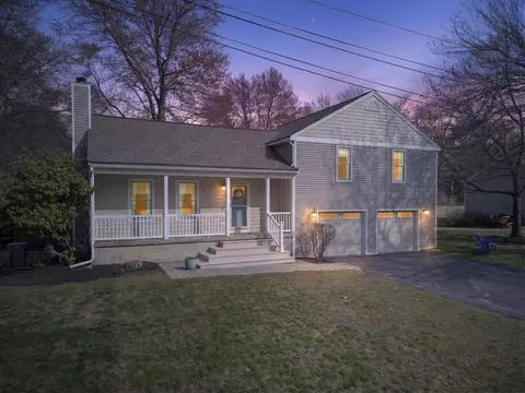 21 Hedman Ave, Hampton, NH 03842