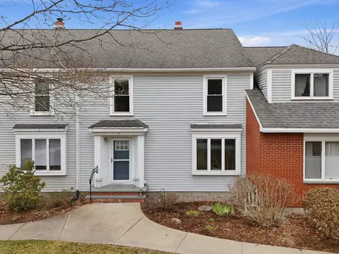 4 Mill Falls Rd #4, Pembroke, NH 03275