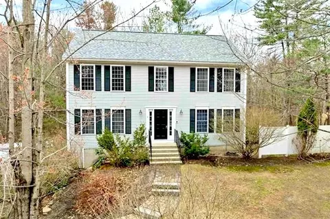 36 Wallingford Rd, Milford, NH 03055