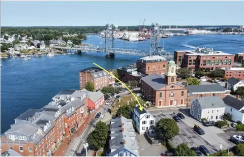 132 Chapel St, Portsmouth, NH 03801