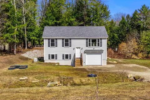 38 Peacham Rd, Barnstead, NH 03225
