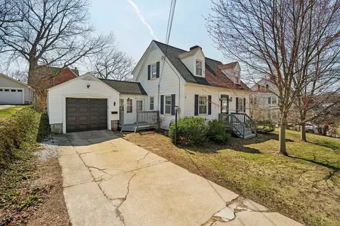 597 Central St, Manchester, NH 03103
