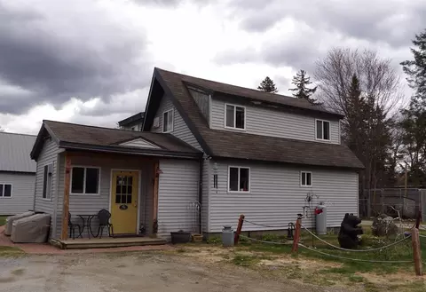 76 Meadowview Ln, Mount Holly, VT 05758