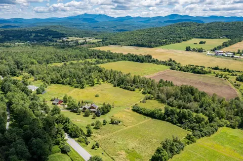 View/Area - 947 Oak Hill Rd, Williston, VT 05495 photo 4 of 5