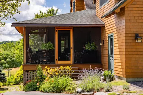 Exterior - 947 Oak Hill Rd, Williston, VT 05495 photo 11 of 18