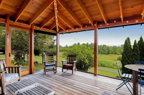 Exterior - 947 Oak Hill Rd, Williston, VT 05495 photo 17 of 18