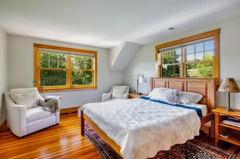 Bedroom - 947 Oak Hill Rd, Williston, VT 05495 photo 4 of 7