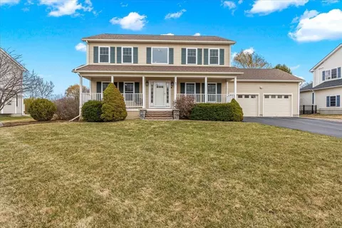 83 Butler Dr, South Burlington, VT 05403