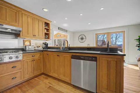 Kitchen - 12 Middle Mountain Trl, Jackson, NH 03846 photo 3 of 5