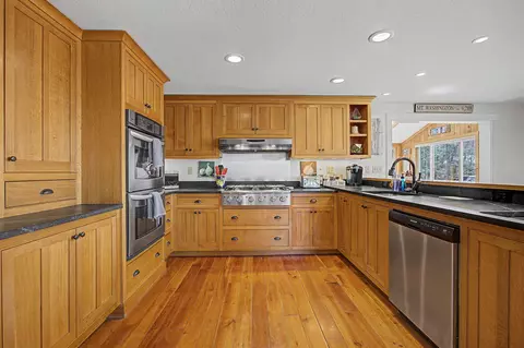 Kitchen - 12 Middle Mountain Trl, Jackson, NH 03846 photo 1 of 5