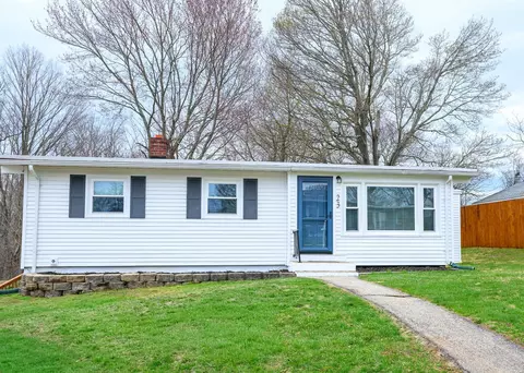 23 Meadow Ln, Greenland, NH 03840