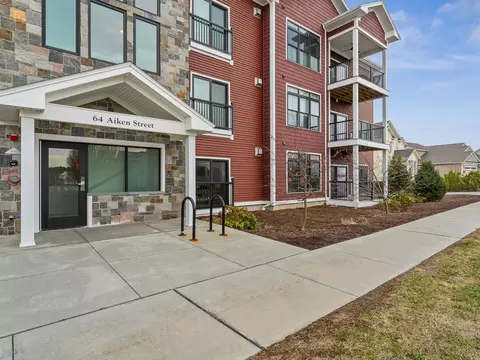 64 Aiken St #102, South Burlington, VT 05403