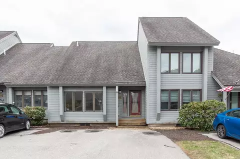 5 Tsienneto Rd #92, Derry, NH 03038