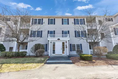 16 Vista Ridge Dr #227, Londonderry, NH 03053