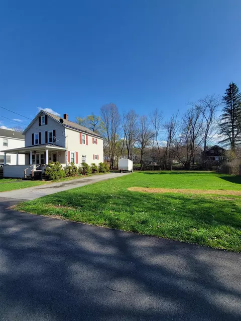 951 Gage St, Bennington, VT 05201