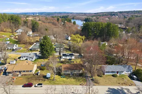 View/Area - 6 Heather Dr, Hooksett, NH 03106 photo 3 of 8