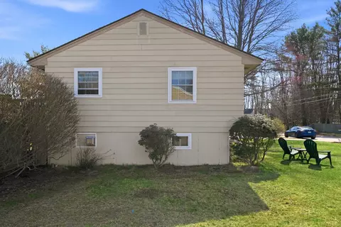 Exterior - 6 Heather Dr, Hooksett, NH 03106 photo 4 of 11