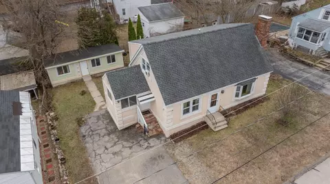 31 Rosemont Ave, Manchester, NH 03103