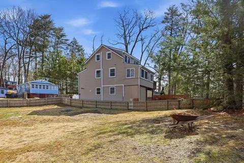 7 Maple Ave, Northwood, NH 03261