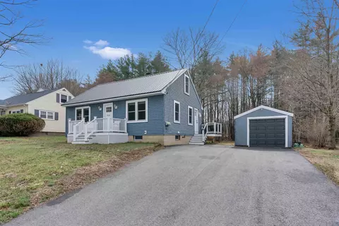 57 Franklin St, Rochester, NH 03867