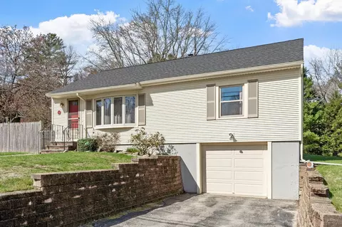 156 Belknap Rd, Hudson, NH 03051