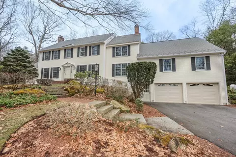 6 Hawk Dr, Bedford, NH 03110