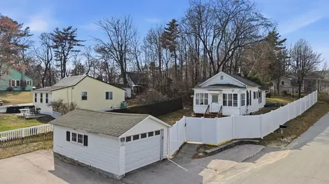 5 Neal Ave, Auburn, NH 03032