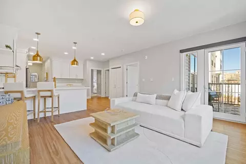 99 Foundry Pl #102, Portsmouth, NH 03801