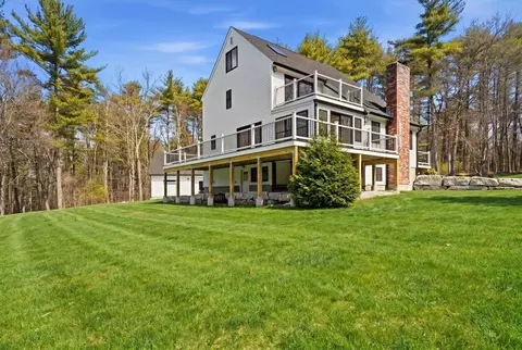 13 Sunridge Rd, Windham, NH 03087