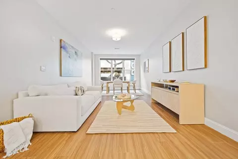 99 Foundry Pl #108, Portsmouth, NH 03801