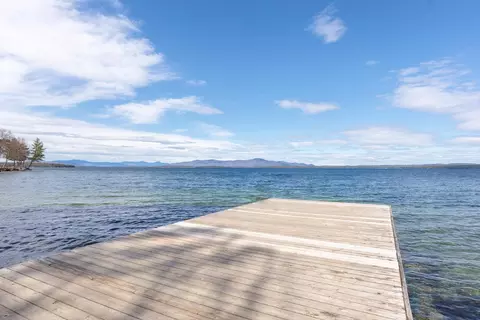 252 Chestnut Dr, Gilford, NH 03249