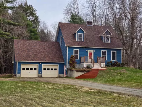 90 Hidden Pasture Rd, Hinesburg, VT 05461