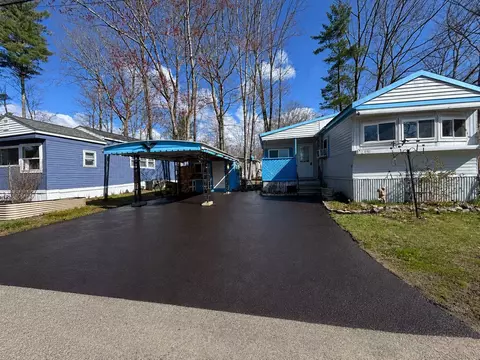 519 Canterbury Dr, Exeter, NH 03833