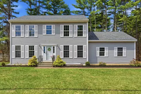 8 Matthews Rd, Swanzey, NH 03446