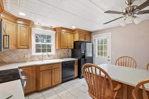 24 Fordway Ext, Windham, NH 03087 photo 8