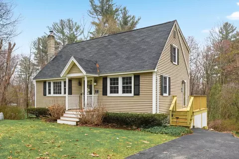24 Fordway Ext, Windham, NH 03087