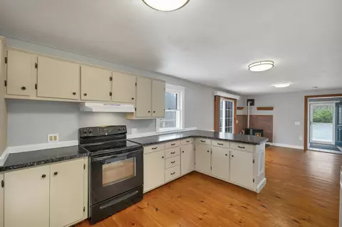 Kitchen - 80 Docs Dr, Grantham, NH 03753 photo 1 of 2