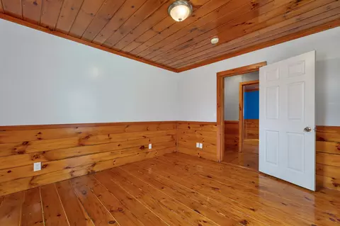 Bedroom - 80 Docs Dr, Grantham, NH 03753 photo 3 of 8