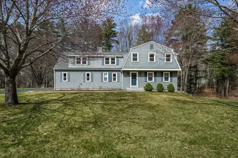 20 French Ct, Merrimack, NH 03054