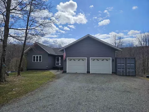 5 Ted Rd, Milton, VT 05468
