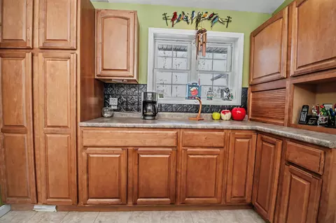 Kitchen - 5 Ted Rd, Milton, VT 05468 photo 2 of 4