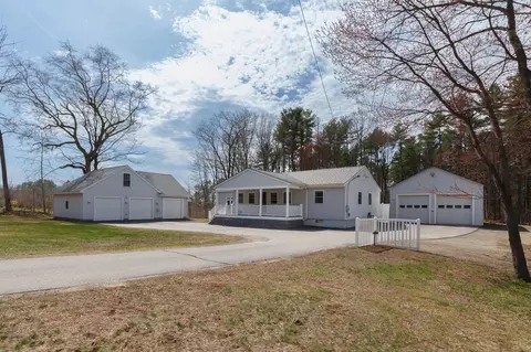 131 High Range Rd, Londonderry, NH 03053