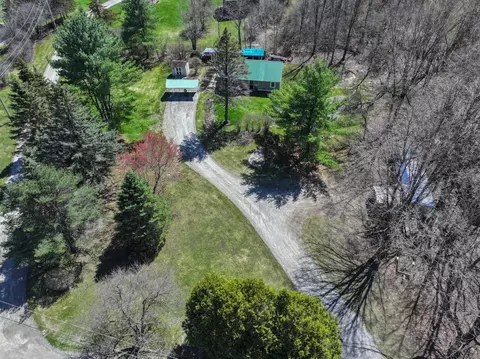 168 Place Rd W, Hinesburg, VT 05461