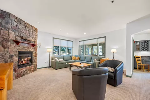 5 Owls At Smugglers Notch Resort # B, Cambridge, VT 05444