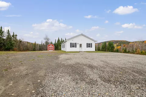 130 Poisson Dr, Canaan, VT 05903