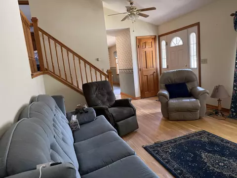 Living - 175 Pleasant Valley Rd, Springfield, VT 05156 photo 3 of 3